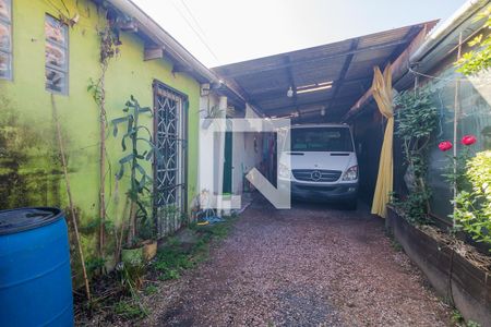 Garagem de casa à venda com 1 quarto, 833m² em São José, Porto Alegre