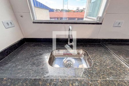 Sala/Cozinha de apartamento para alugar com 2 quartos, 81m² em Vila Dalila, São Paulo