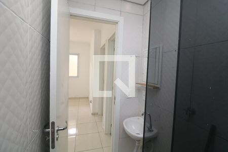 Banheiro de apartamento à venda com 2 quartos, 45m² em Vila Guarani(zona Leste), São Paulo