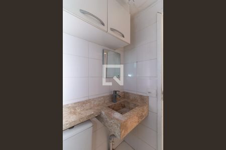 Banheiro de apartamento para alugar com 2 quartos, 45m² em Jardim Ibitirama, São Paulo