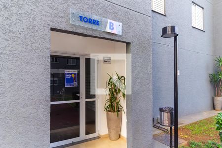Placa de apartamento para alugar com 2 quartos, 45m² em Jardim Ibitirama, São Paulo