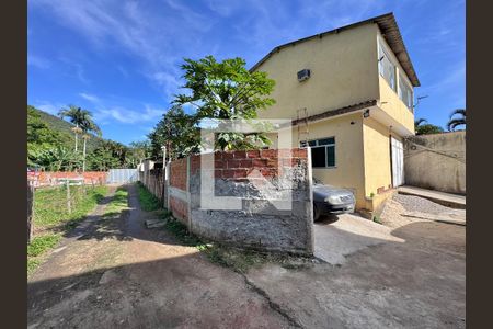 Fachada de casa à venda com 3 quartos, 110m² em Recreio dos Bandeirantes, Rio de Janeiro