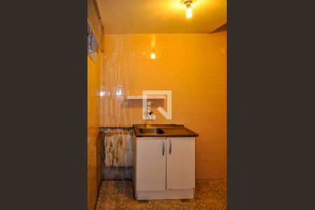Cozinha de apartamento à venda com 1 quarto, 37m² em Partenon, Porto Alegre