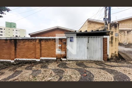 Fachada de casa à venda com 3 quartos, 211m² em Jardim Proença, Campinas