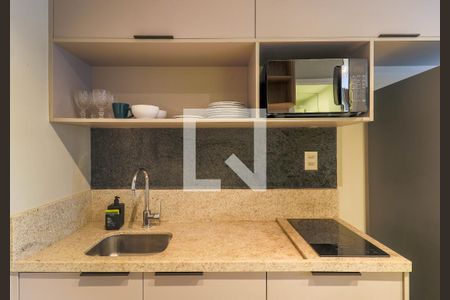 Cozinha de kitnet/studio à venda com 1 quarto, 24m² em Brooklin, São Paulo