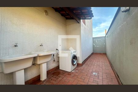 Lavanderia de casa à venda com 5 quartos, 192m² em Paraíso, Belo Horizonte