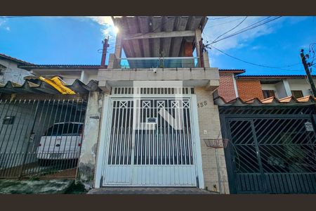 Fachada de casa à venda com 4 quartos, 180m² em Interlagos, São Paulo