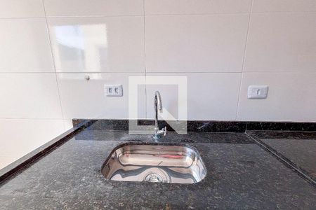 Cozinha de apartamento para alugar com 3 quartos, 75m² em Vila Dalila, São Paulo