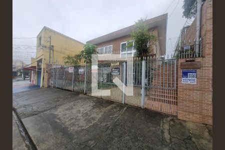 Fachada de casa à venda com 3 quartos, 254m² em Jaguaré, São Paulo