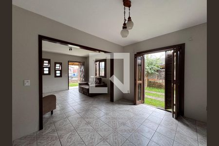 Sala de casa à venda com 3 quartos, 125m² em Santos Dumont, São Leopoldo