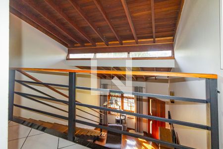 Corredor de casa à venda com 4 quartos, 250m² em Niterói, Canoas