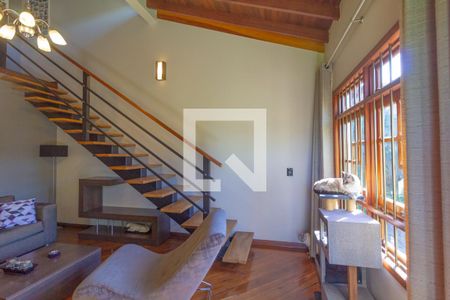 Sala de casa à venda com 4 quartos, 250m² em Niterói, Canoas