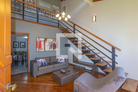 Sala de casa à venda com 4 quartos, 250m² em Niterói, Canoas