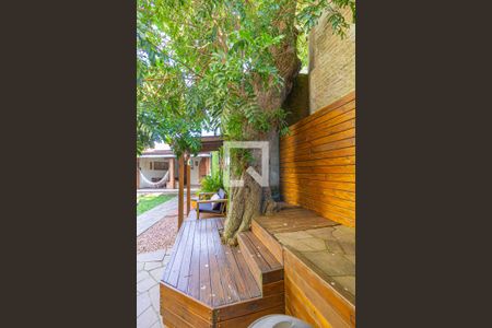 Área comum de casa à venda com 4 quartos, 250m² em Niterói, Canoas