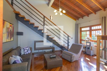 Sala de casa à venda com 4 quartos, 250m² em Niterói, Canoas