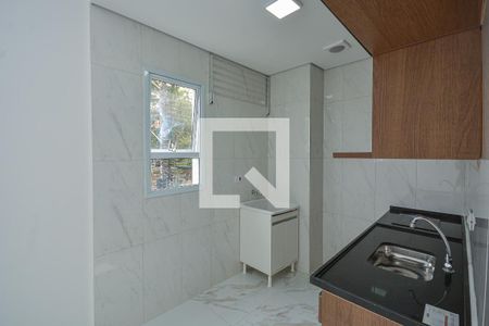 Cozinha e Área de Serviço de apartamento à venda com 1 quarto, 29m² em Jardim Sabara, São Paulo