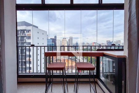 Varanda de kitnet/studio para alugar com 1 quarto, 29m² em Pinheiros, São Paulo