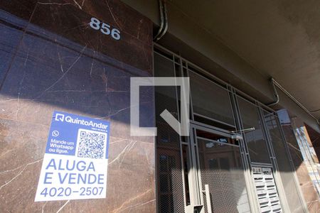 Plaquinha de apartamento à venda com 2 quartos, 68m² em Rio Branco, Porto Alegre