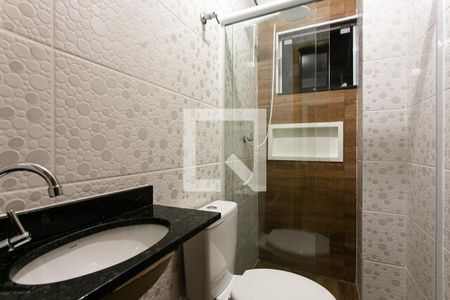 Banheiro de apartamento para alugar com 1 quarto, 35m² em Vila Antonina, São Paulo