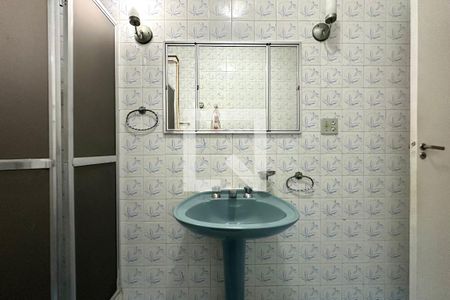 Banheiro Social de apartamento à venda com 3 quartos, 93m² em Copacabana, Rio de Janeiro