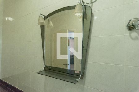 Banheiro de casa à venda com 3 quartos, 320m² em Jardim Esmeraldina, Campinas