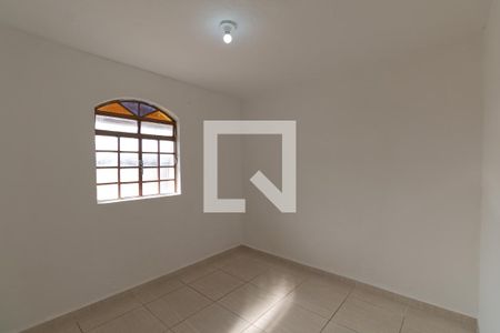 Quarto 1 de casa para alugar com 2 quartos, 100m² em Glória, Belo Horizonte
