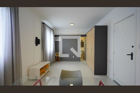 Sala - quarto de kitnet/studio para alugar com 1 quarto, 28m² em Centro, Florianópolis