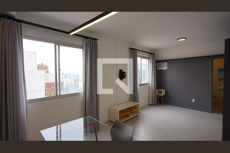 Cozinha de kitnet/studio para alugar com 1 quarto, 28m² em Centro, Florianópolis