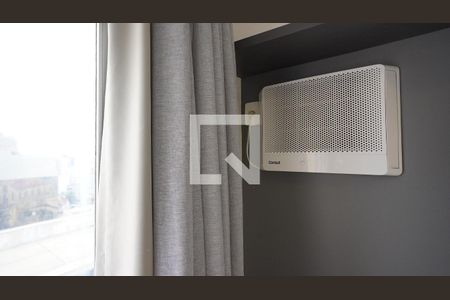 Ar condicionado  de kitnet/studio para alugar com 1 quarto, 28m² em Centro, Florianópolis