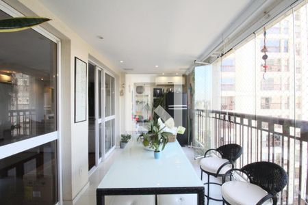 Varanda sala de apartamento à venda com 3 quartos, 130m² em Panamby, São Paulo
