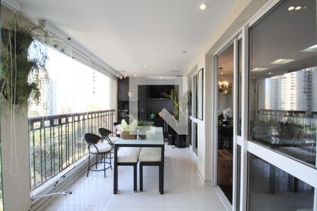 Varanda sala de apartamento à venda com 3 quartos, 130m² em Panamby, São Paulo