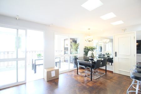 Sala de apartamento à venda com 3 quartos, 130m² em Panamby, São Paulo