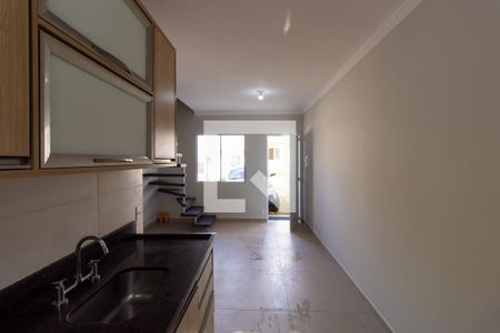 Cozinha de casa de condomínio para alugar com 2 quartos, 50m² em Chácara Ondas Verdes, Cotia