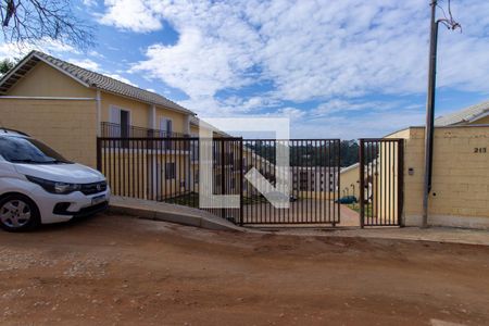 Fachada de casa de condomínio para alugar com 2 quartos, 50m² em Chácara Ondas Verdes, Cotia