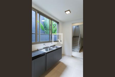 Área de Serviço de casa de condomínio à venda com 4 quartos, 548m² em Jardim Serrano, Nova Lima