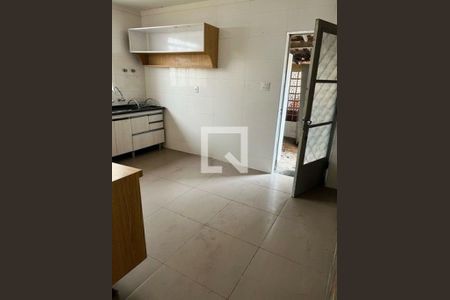 Casa à venda com 2 quartos, 150m² em Vila Lageado, São Paulo