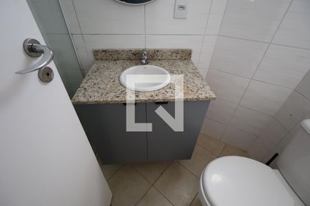 Banheiro da Suíte de apartamento para alugar com 2 quartos, 75m² em Jardim Bela Vista, Santo André