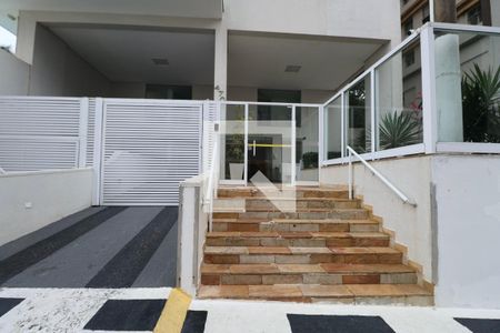 Fachada de apartamento para alugar com 4 quartos, 120m² em Jardim Asturias, Guarujá