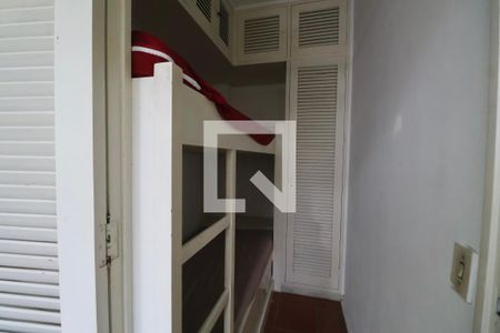 Quarto de Serviço de apartamento para alugar com 4 quartos, 120m² em Jardim Asturias, Guarujá