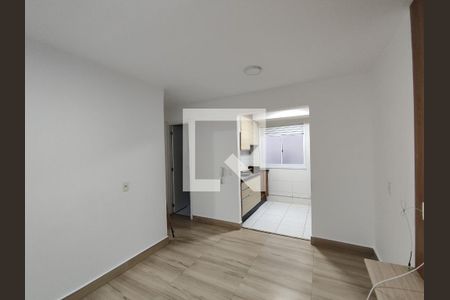 Sala de apartamento para alugar com 2 quartos, 40m² em Colônia (zona Leste), São Paulo