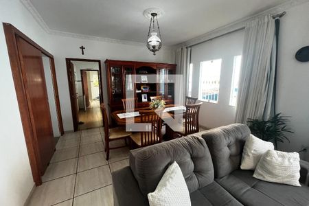 Sala de casa à venda com 4 quartos, 184m² em Jardim Guanabara, Rio de Janeiro