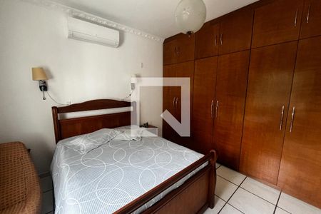 Quarto 1 de casa à venda com 4 quartos, 184m² em Jardim Guanabara, Rio de Janeiro