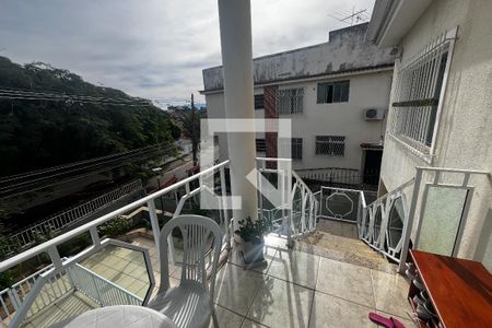 Varanda de casa à venda com 4 quartos, 184m² em Jardim Guanabara, Rio de Janeiro