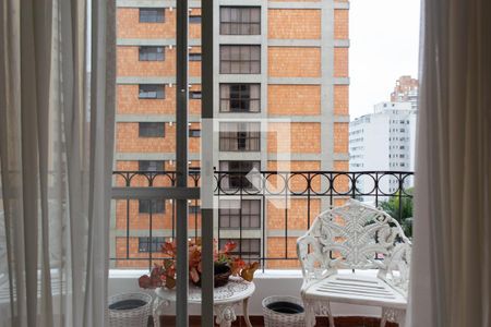 Sacada de apartamento à venda com 1 quarto, 68m² em Vila Uberabinha, São Paulo