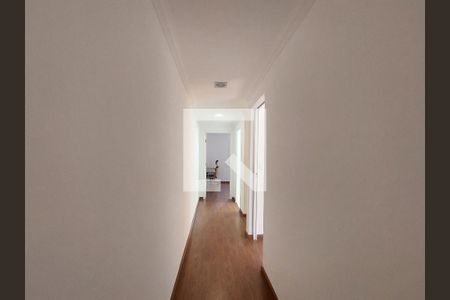Corredor Interno de casa à venda com 3 quartos, 140m² em Jardim Umuarama, São Paulo