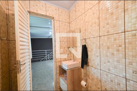 Banheiro social 2 de casa à venda com 2 quartos, 218m² em Serra, Belo Horizonte