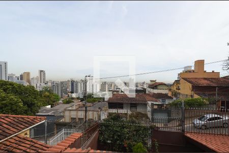 Vista de casa à venda com 2 quartos, 218m² em Serra, Belo Horizonte
