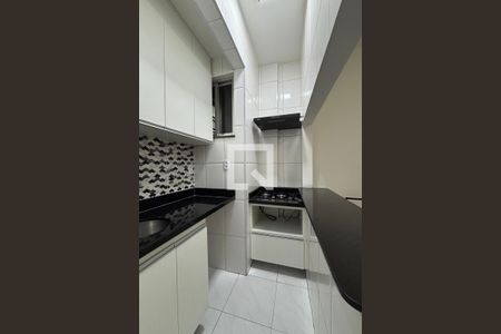 Cozinha de apartamento para alugar com 1 quarto, 32m² em Copacabana, Rio de Janeiro