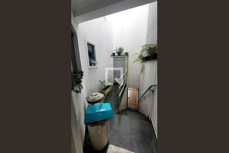 Casa à venda com 3 quartos, 178m² em Vila Scarpelli, Santo André