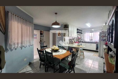 Casa à venda com 3 quartos, 178m² em Vila Scarpelli, Santo André